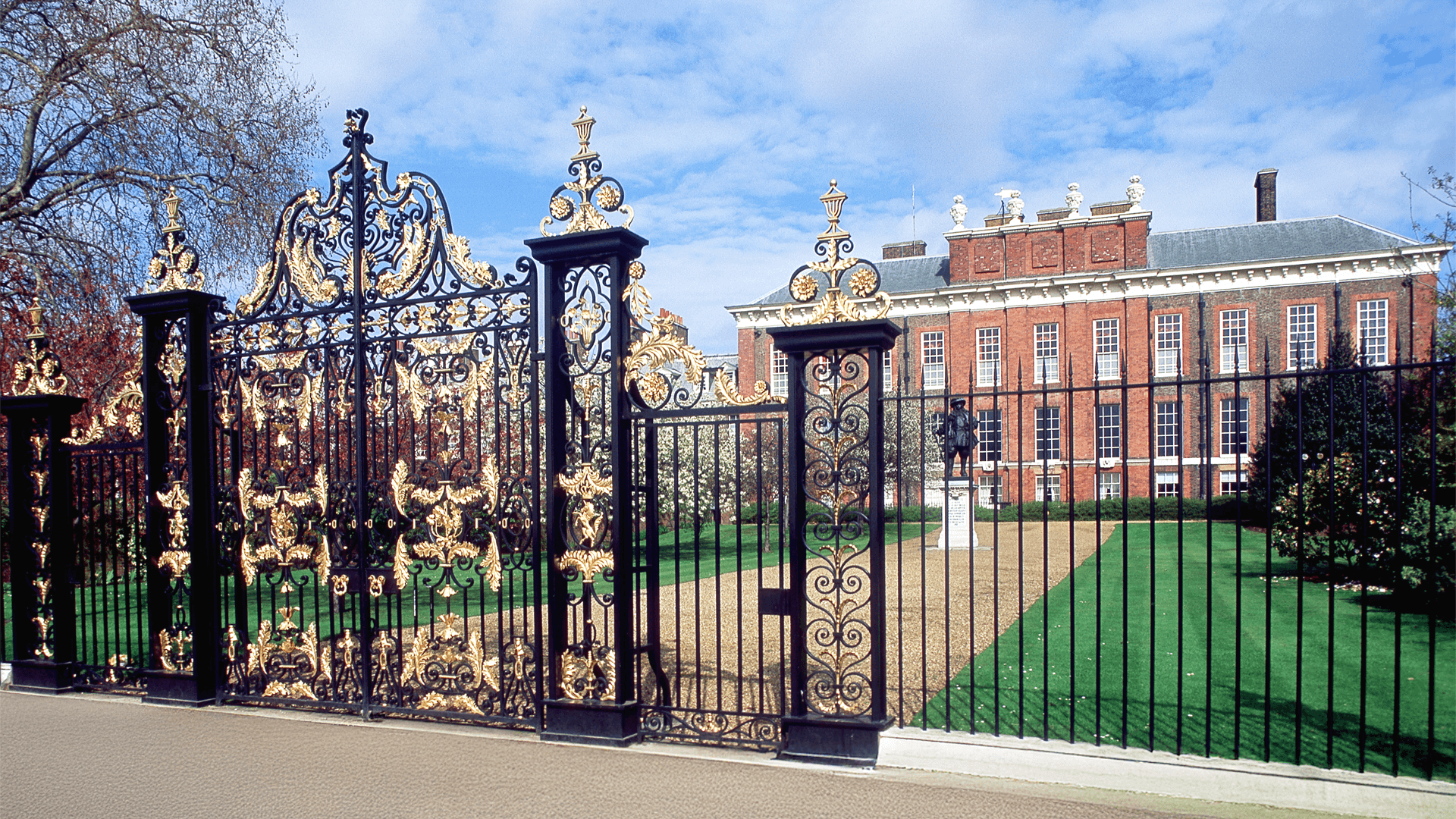 Ornate gates surrounding Kensington Palace