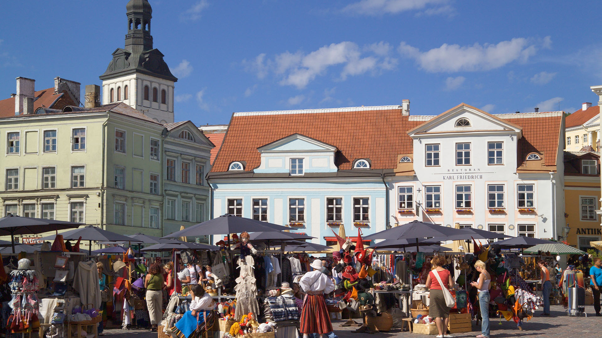 An outdoor street market in the old main square