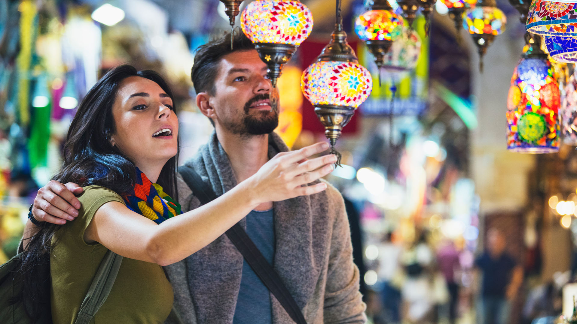 Couple shopping in Grand Bazaar, Istanbul, Turkey